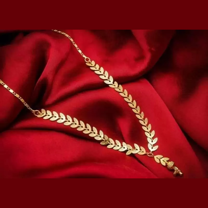 Stylish Leaf Design Fashionable Golden Plated Stylish Chain Necklace ...