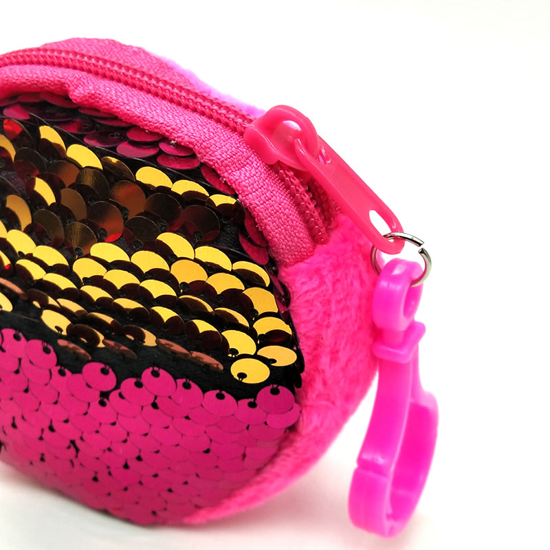 Strawberry Beaded Coin Pouch – Valois Designs